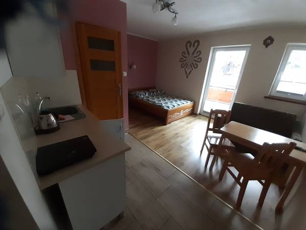  POKOJE & APARTAMENTY U BARTKA
