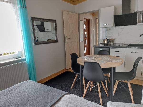 Dwa pokoje z aneksem