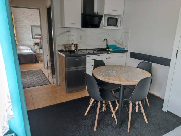 Dwa pokoje z aneksem