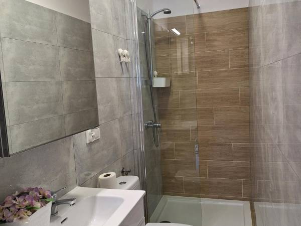 łazienka pokoi nr 11, 12