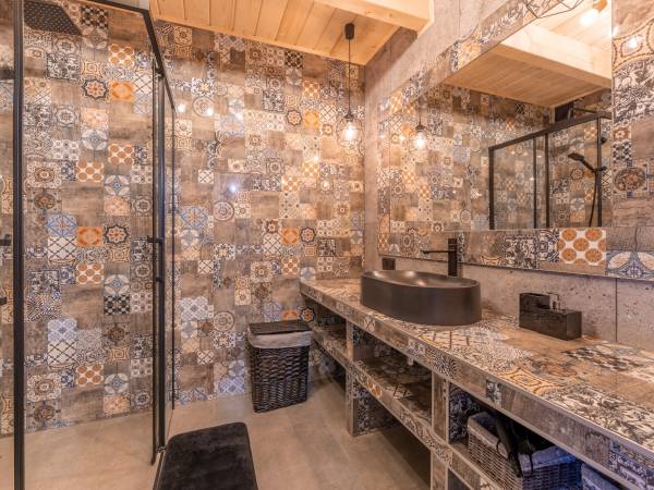 Chaty Skwirutowe Wzgórze - Domki Całoroczne 