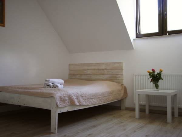 Pokój nr 7 Nadrzeczna