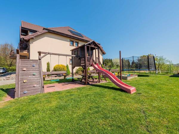 Plac zabaw dla najmłodszych 