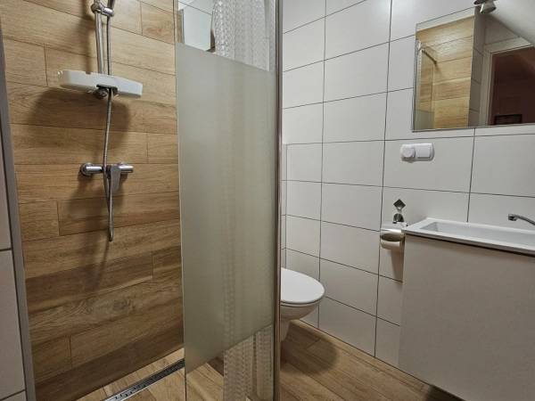apartament 1/2 łazienka