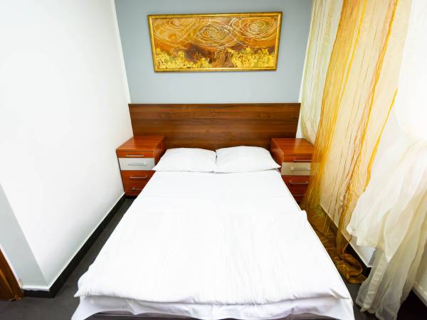 Pokój dwuosobowy z łazienką