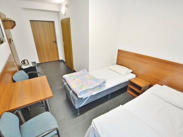 Pokój dwuosobowy z łazienką