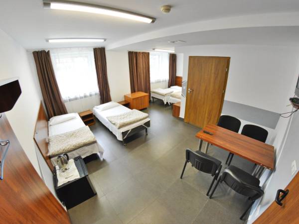 Pokój czteroosobowy z łazienką 