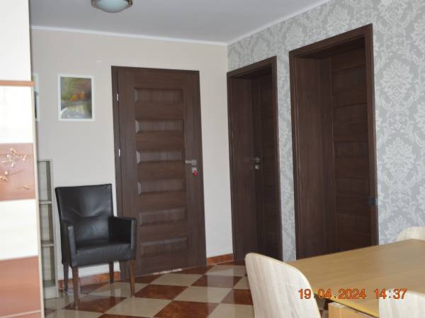 Pokoje i Apartamenty u Kryni