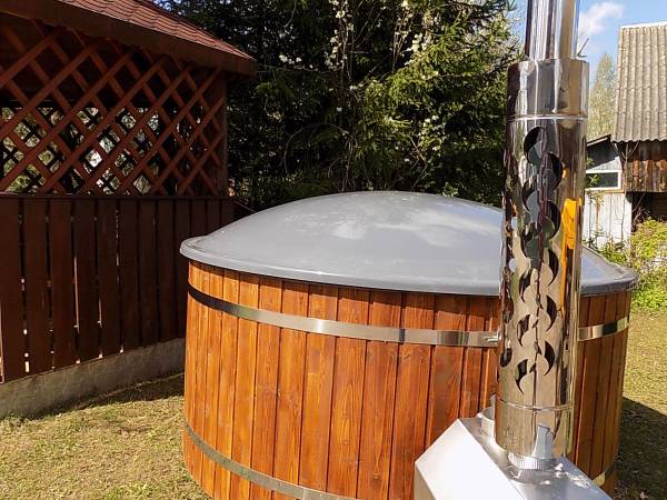 Gorąca beczka -jjacuzzi 