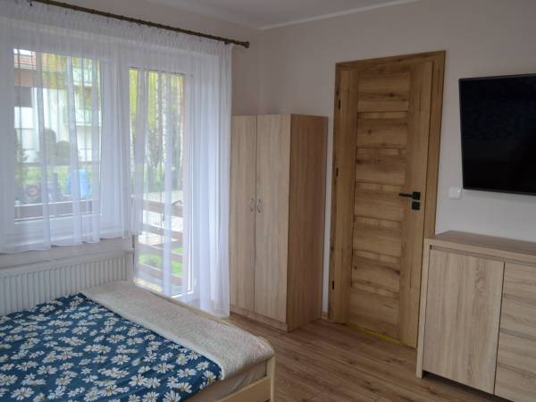 Pokój 3 osobowy z balkonem.