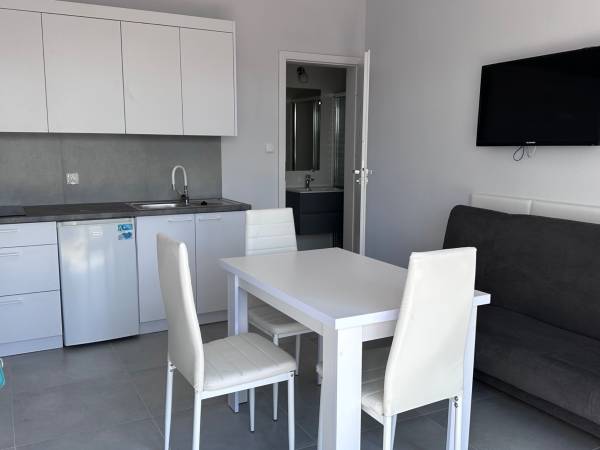 Pokój nr 8 -z aneksem 