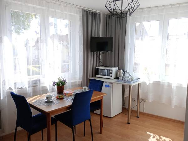 Studio 3-4 osobowe na piętrze z kącikiem śniadaniowym