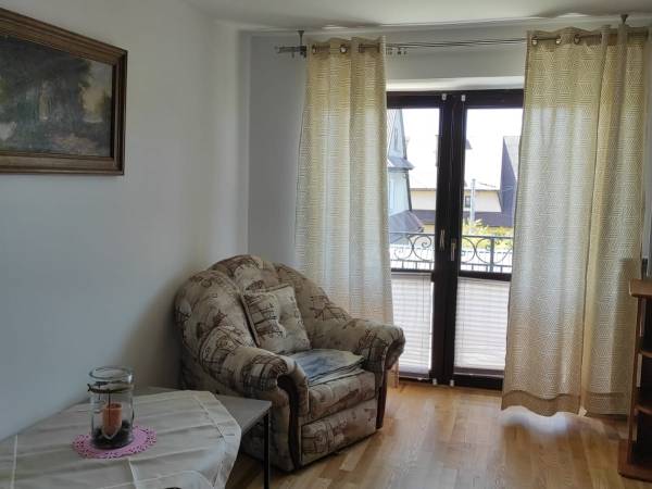 Pokój prawy - żółty 