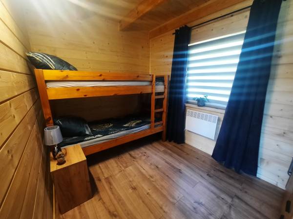 Domek przy lesie na Roztoczu