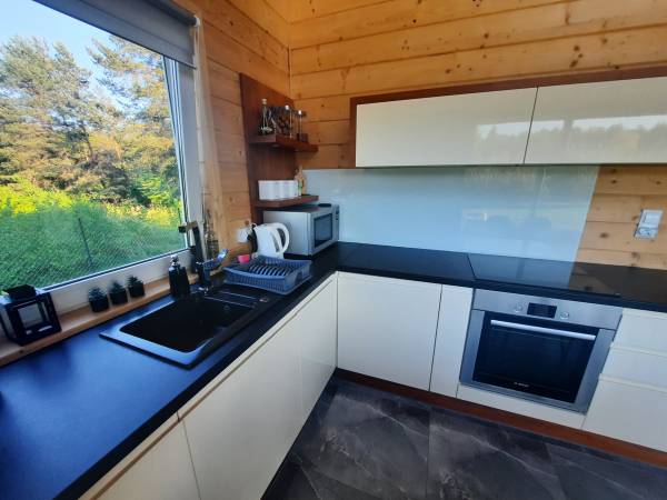 Domek przy lesie na Roztoczu