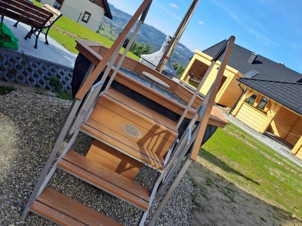 Domy z bali świerkowych