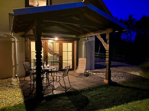 Dworek Wdzydze - Domki i Apartamenty