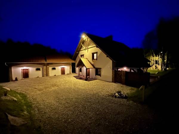 Dworek Wdzydze - Domki i Apartamenty