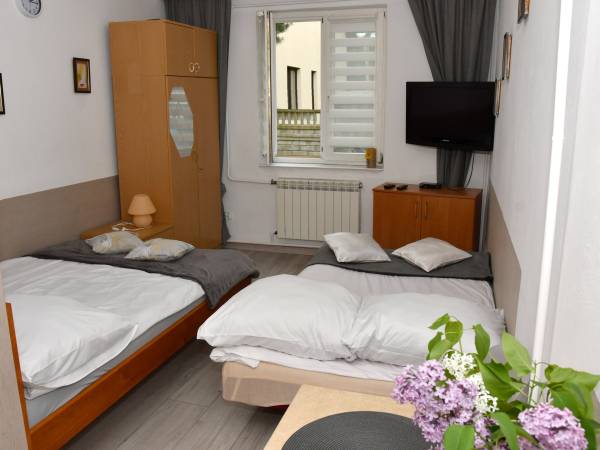 Na Zakolu pokoje całoroczne