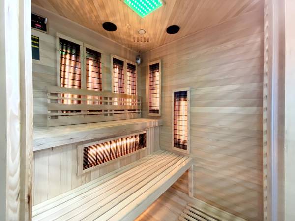 Leśny Zakątek z sauną, basenem i jacuzzi 