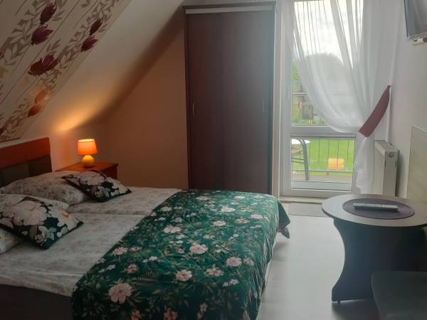 pokój nr 8 (2 osobowy)