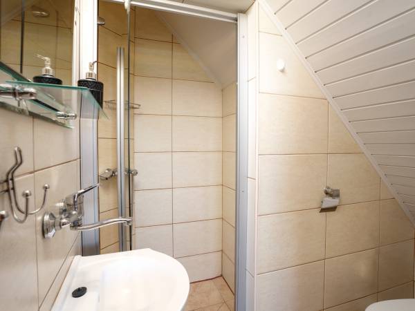 Pokój nr.10 łazienka