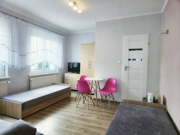 A pokój 3-4 osobowy z łazienką