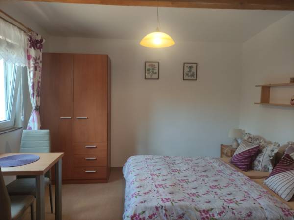 Domek i Pokoje Wilkasy