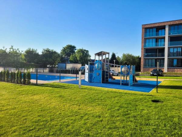  basen, plac zabaw ,teren rekreacyjny 