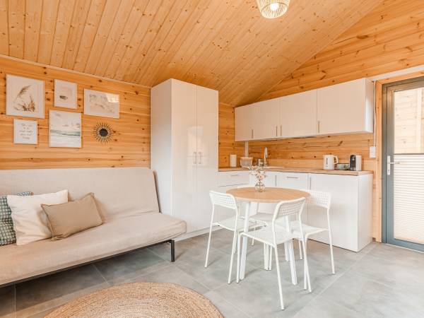 Pokój dzienny z kanapą