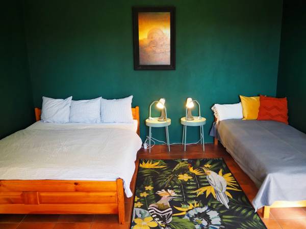 Zielony Domek (2-9 osobowy) pokój 3-osobowy