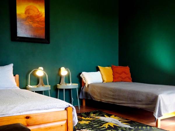 Zielony Domek (2-9 osobowy) pokój 3-osobowy