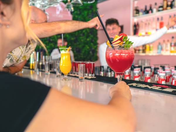 CIAO PIZZA Italian Bistro&LA PLAYA Cocktail Bar