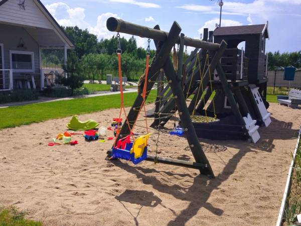 Domki Letniskowe- Linowe Domki