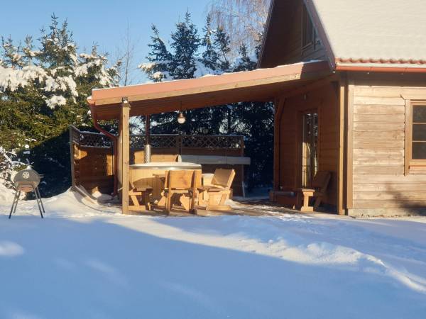 Domki drewniane z baliami - jacuzzi, całoroczne