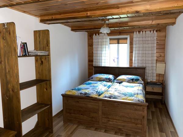 DOMEK I - SYPIALNIA I