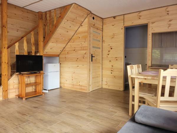 Domek nr 3 (5-10 osobowy)