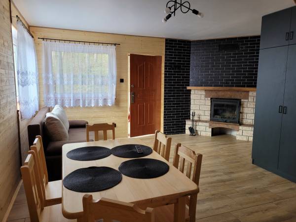 Domek nr 4 (5-10 osobowy)