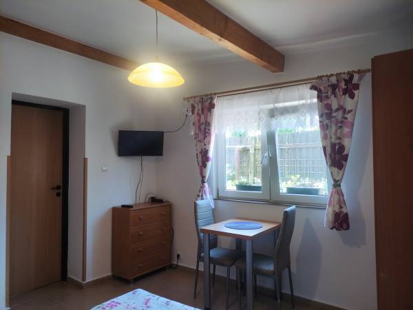 Domek i Pokoje Wilkasy