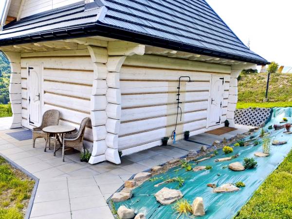 Koliba z Sauną Suchą oraz miejscem do spotkań.