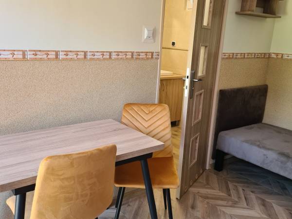 pokój 2-3os beżowy ujęcie 4