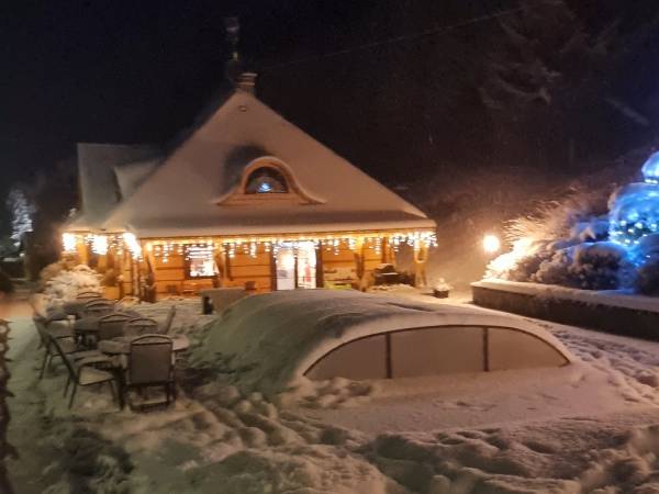 Agrodomki z bali Konradów