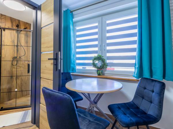 Pokój / studio 3 osobowe nr 2