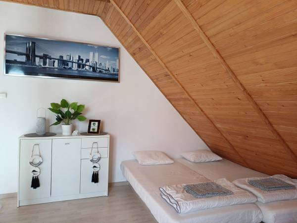 Dom i Domek E.W.A w Jantarze