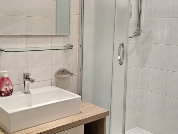 Łazienka pok. 1 os.