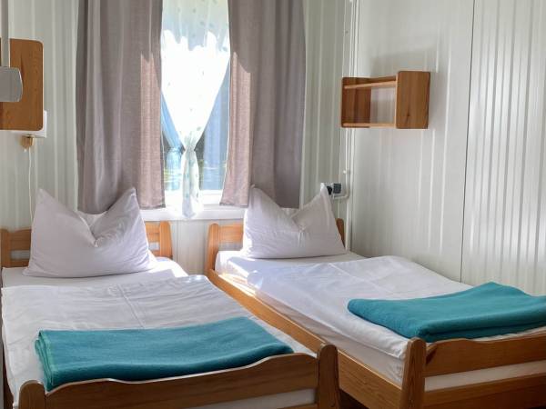 Domek zielony przy Gościńcu Iznota