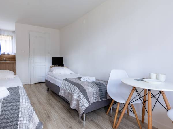 Pokój dwuosobowy w domku drewnianym