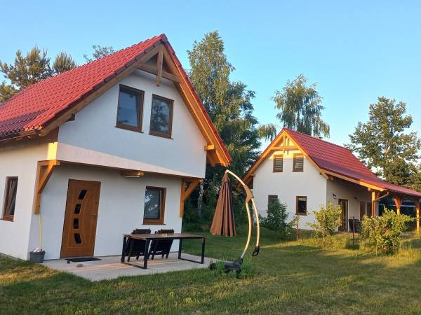 Dom III i II na drugim planie ul. Galindów 