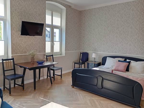 okój 4 osobowy z łazienką (I p.)