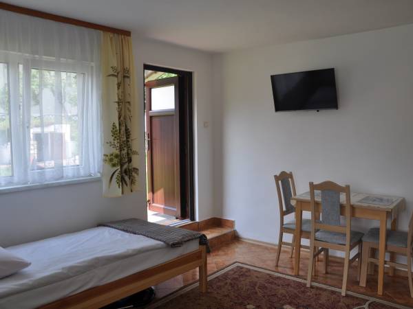 4-osobowy z łazienką 2